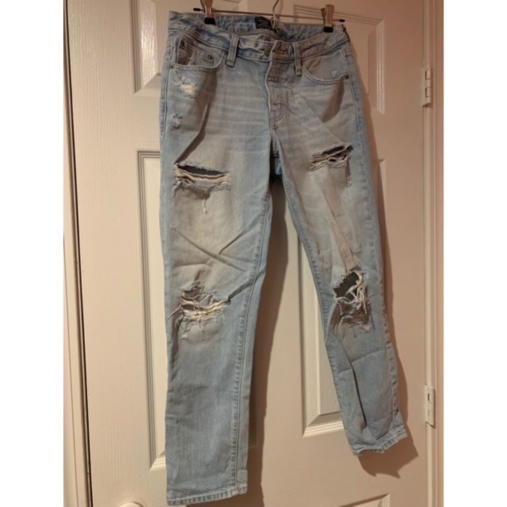 A&F low rise slim boyfriend ripped jeans